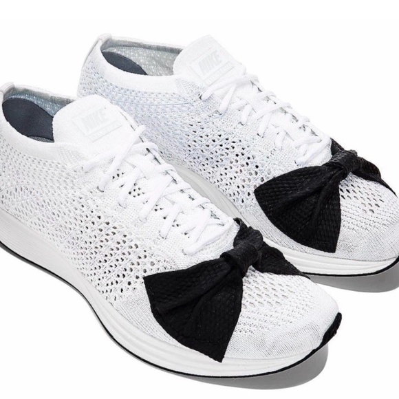 NIKE x COMME DES GARCONS Flyknit White Racer 2017 Black Bow - Picture 1 of 5